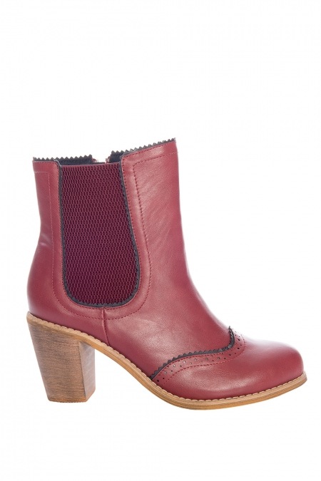 banned-country-boots-in-burgundy